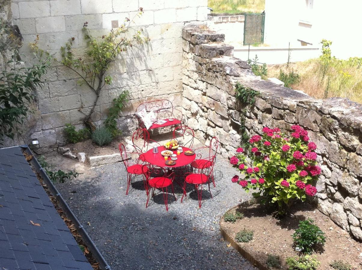 L'Escale Troglo Au Bord De La Loire Villa Souzay-Champigny Ngoại thất bức ảnh