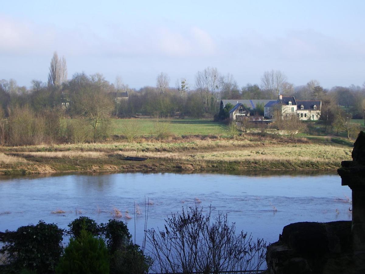 L'Escale Troglo Au Bord De La Loire Villa Souzay-Champigny Ngoại thất bức ảnh